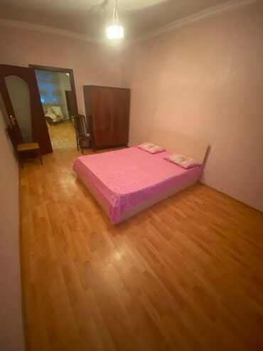 Uzunmüddətli kirayə mənzillər: Nəsimi rayonu, 3-cü mikrorayon, “Əcəmi” metro stansiyasına yaxın — 5