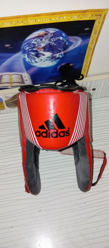 тренажер кегеля для женщин: Продаю боксёрский шлем, от фирмы Adidas, шлем оригинальный с надписью