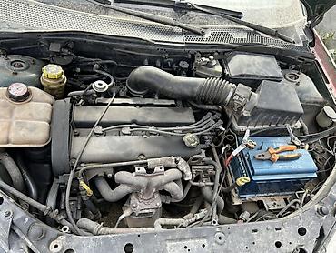 скупка авто: Седан C-класса зеленого цвета. Кузов 4‑дверный, тонированные стекла — 2