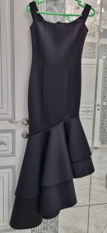 платья черное: Вечернее платье, S (EU 36)