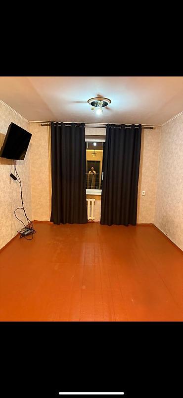 Продажа квартир: 1 комната, 20 м², Гостиничный тип, 3 этаж, Старый ремонт — 1