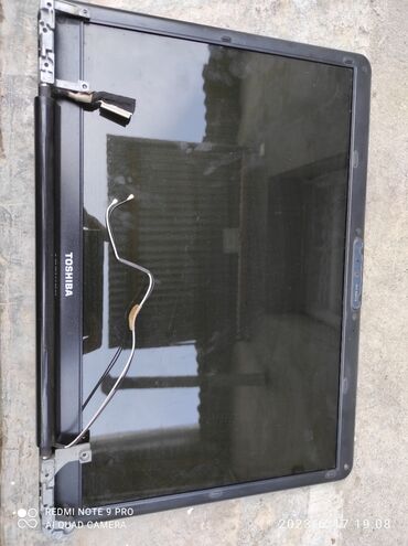 gəncədə torpaq alqı satqısı: Toshiba 17 lik noutbuk ekrani.model L300 .GENCEDE!!