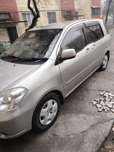 Toyota: Toyota Raum: 2004 г. — 3
