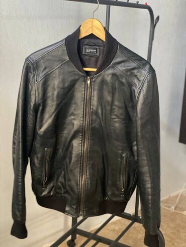 итальянская куртка: Куртка 2XL (EU 44), цвет - Черный