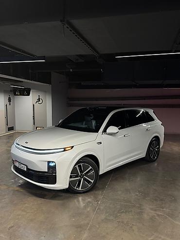 Lixiang: Lixiang L7: 2024 г., 1.5 л, Автомат, Электромобиль, Кроссовер — 1