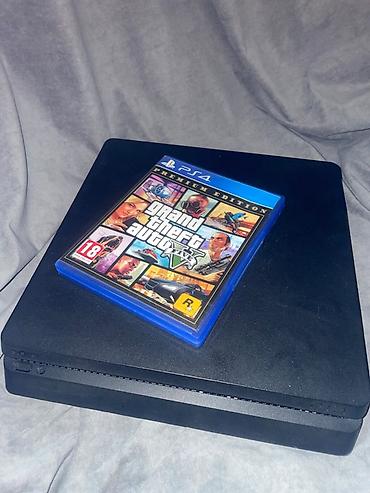 PlayStation 4 Slim oyun konsolu paketi - Model: Sony PlayStation 4