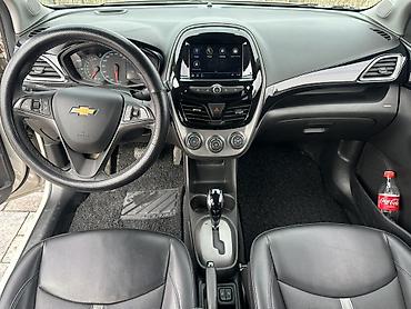 Chevrolet: Chevrolet Spark: 2018 г., 1 л, Бензин, Хэтчбэк — 5