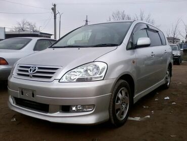 Toyota: Toyota Ipsum: 2003 г., 2.4 л, Автомат, Бензин, Минивэн