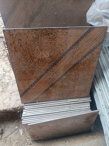 тапчаны железные: Назначение: Для пола, Глазурованное покрытие, 40x40 см