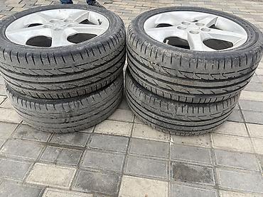 235 50 19: 5 saplı yüngül lehimli disk və şin komplekti - Ölçü: 17" - Bolt — 5