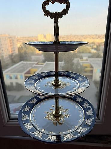 xonca qablari: Tort və şiriniyyat qabı, rəng - Göy, Farfor, Çexiya — 1