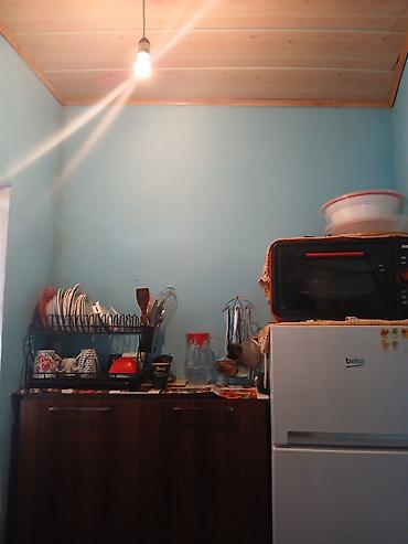 Həyət evləri və villalar: 7 otaqlı, 155 kv. m, Orta təmir — 2