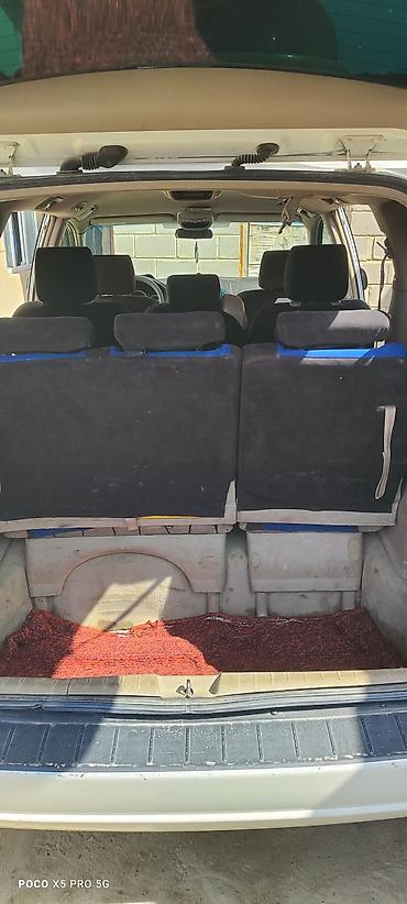 домкраты авто: Toyota Sienna: 2005 г., Минивэн — 5
