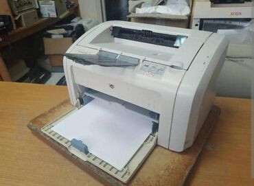 тонер для принтера: HP LaserJet 1018 Черно белый принтер 4500 состояние отличное цена