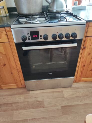 Долгосрочная аренда домов: 250 м², 7 комнат, Бронированные двери, Парковка, Утепленный — 8