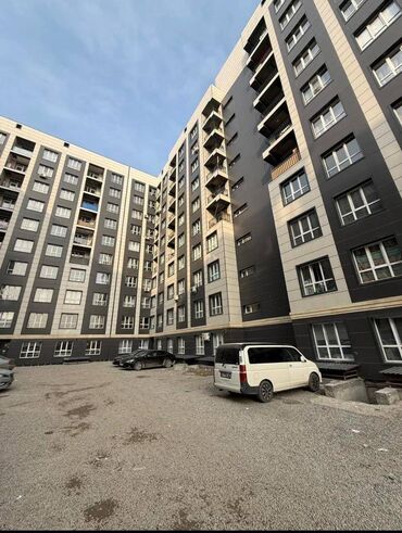 квартиру в ак орго: 3 бөлмө, 91 кв. м, Элитка, 4 кабат, ПСО (өзү оңдоп түзөтүп бүтүү үчүн)