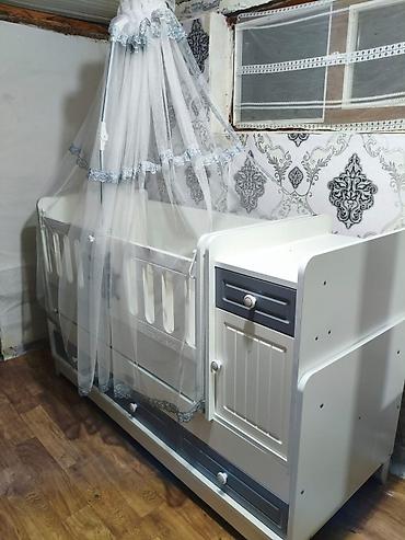 rizen dovşan: Oğlan və qız üçün, İşlənmiş, Dördbucaq, Beşik, Dəstsiz, Yellənmə mexanizmi ilə — 3