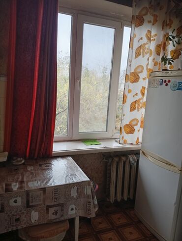 бишкек квартиры продажа: 3 бөлмө, 61 кв. м, Жеке план, 5 кабат, Эски ремонт