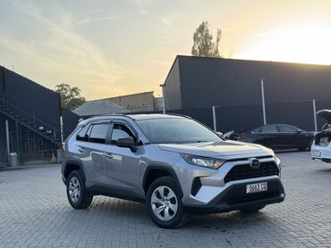 Toyota: Toyota RAV4: 2019 г., 2.5 л, Автомат, Бензин, Кроссовер