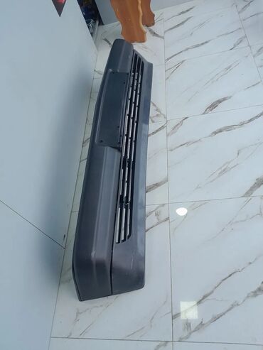 Bamperlər, buferlər: Ön, Mercedes-Benz 201 — 10