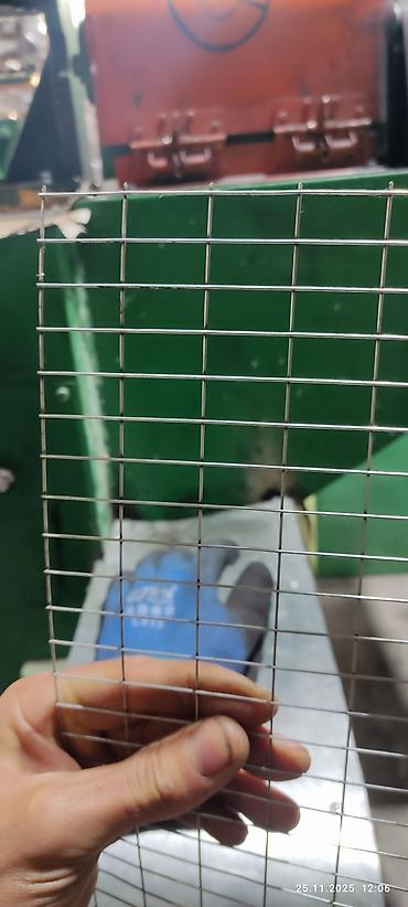 Птицы: Сетка сварная оцинкованная в рулоне. Характеристики по фото: - — 5