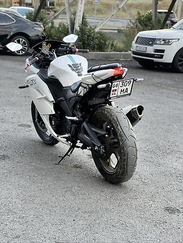 бир: Спортбайк Ducati, 400 куб. см, Бензин, Чоңдор үчүн, Колдонулган — 5