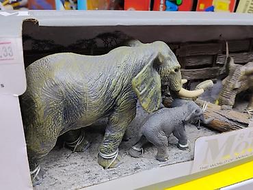 hello kitty: Игровой набор «Animal Series — The World of Animals: Elephants» - — 2