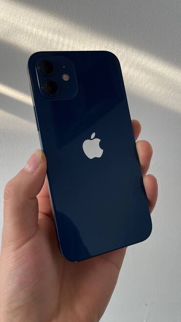 Apple iPhone: IPhone 12, Б/у, 64 ГБ, Синий, Зарядное устройство, Защитное стекло, Чехол, 94 %