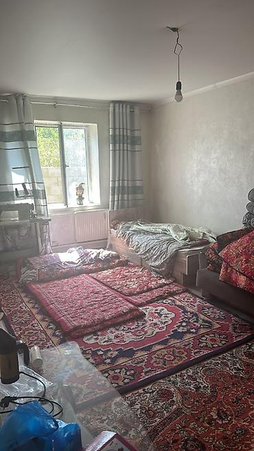 дом на калесох: 🏡 Продается 5-комнатный дом в ж/м Калыс-Ордо! 📐 Площадь дома: 110 м² 🧱 — 3