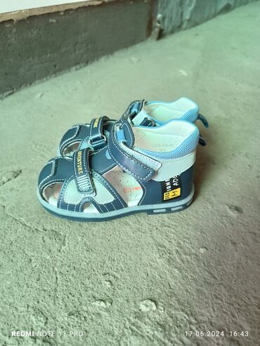 детские сандалии: Детская обувь