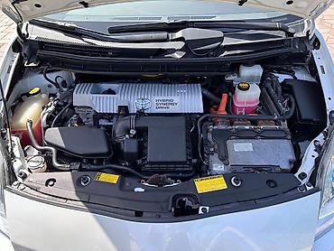 tayota progres: Toyota Prius: 2010 г., 1.8 л, Вариатор, Гибрид, Седан — 6