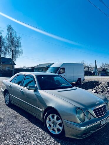 машина за 2000 долларов: Mercedes-Benz E-Class: 2001 г., 2.2 л, Автомат, Дизель, Седан
