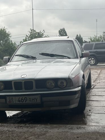бенве 39: BMW 5 series: 1991 г., 2.5 л, Механика, Бензин, Седан