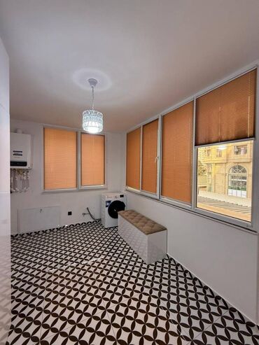 Uzunmüddətli kirayə mənzillər: Port Baku yanında, Ferrari binasının yaxınlığında, Mc Donalds olan — 15