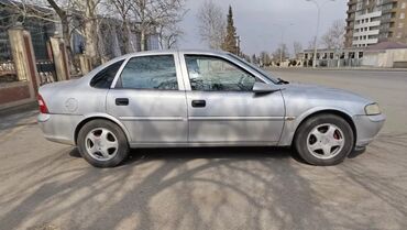 Nəqliyyat: Opel Vectra: 1.8 l | 1998 il | 390000 km Sedan