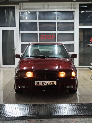 очень срочно нужно денег: BMW 3 series: 1992 г., 2 л, Механика, Бензин