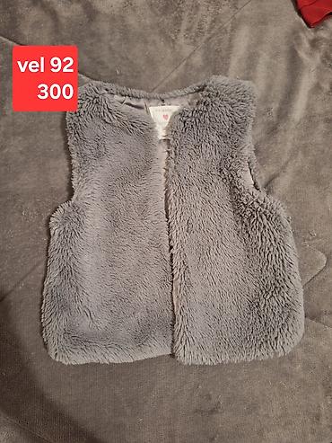 Jakne, kaputi i prsluci: Prolecne jakne i prsluci za devojcice,na svakoj slici velicina i cena — 24