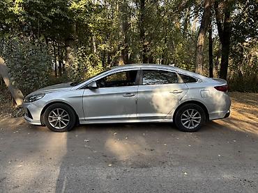 Продажа авто: Hyundai Sonata: 2018 г., Автомат, Бензин, Седан — 3