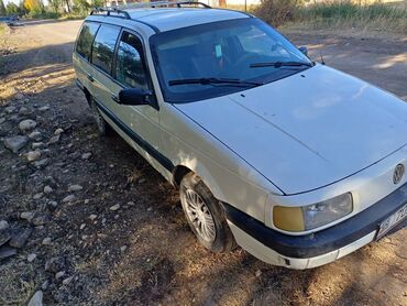 машина грузовик: Volkswagen Passat CC: 1989 г., 1.8 л, Механика, Бензин, Универсал