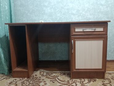 где можно купить уголь в бишкеке: Компьютерный стол, Б/у, С полками, ЛДСП