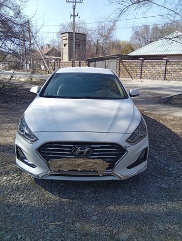 Hyundai: Hyundai Sonata: 2 л, Автомат, Газ, Седан