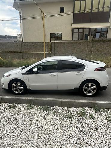 212: Chevrolet Volt: 2012 г., Гибрид, Хэтчбэк — 5