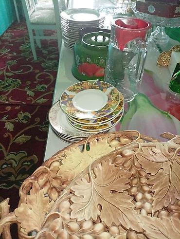 Наборы посуды: Набор столовых тарелок (разные декоры) - Материал: фарфор/керамика. - — 3