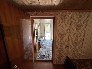 elimlerde kiraye: 2 kv. m, 1 otaqlı, Qaz, İşıq, Su