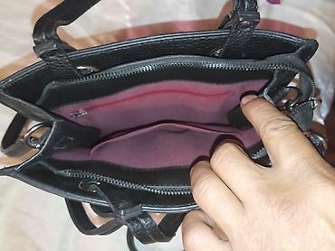 Çantalar: Emporio Armani qadın çantası - Rəng: qara - Material: toxumalı (dəri — 6