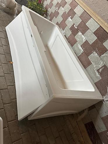 xrom acar: Akrilik vanna – düzbucaqlı dizayn, ön panel ilə - Material: yüksək — 4