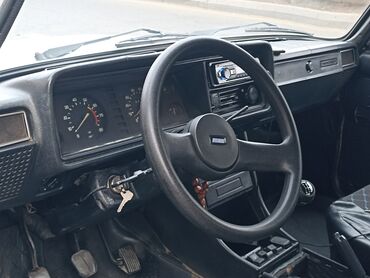 VAZ (LADA): Model: Lada Riva/VAZ 2107 sedan Kuzov: ağ rəng, 4 qapı Yanacaq: benzin — 4