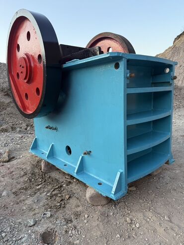 насос для бетона: Дробилка для камня, Трёхфазное 380 В, Б/у