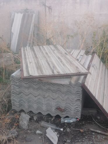 пластик для крыши: Профлист и волнистые кровельные листы (шифер) - В наличии стопка
