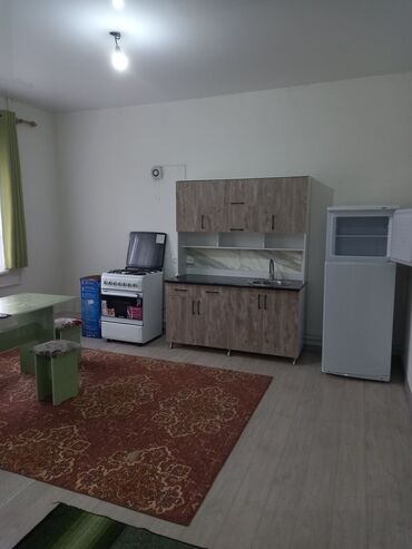 сдаю дом долгий срок: 30 кв. м, 4 бөлмө